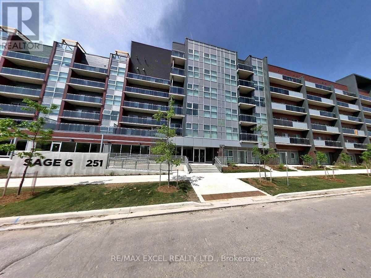 Property Photo:  251 Hemlock Street 615  ON N2L 3R4 