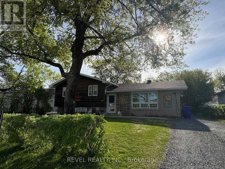 Property Photo: 452 Eleventh Avenue ON P0L 1C0