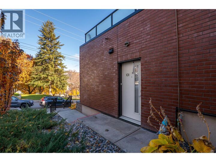 Property Photo:  227 Battle Street 101  BC V2C 2L3 