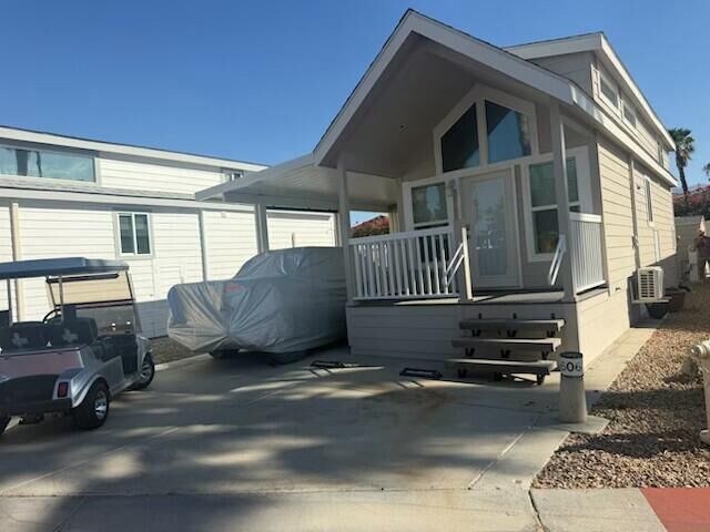 Property Photo: 84136 Avenue 44, #606 CA 92203