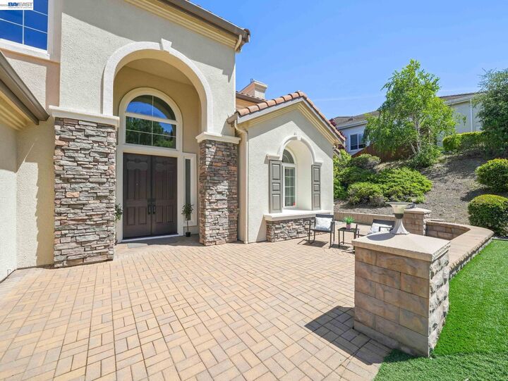 Property Photo:  5038 Westside Dr  CA 94583 