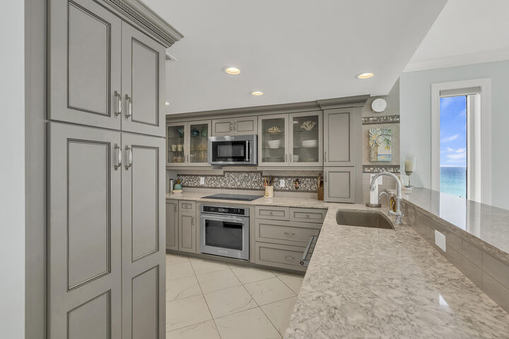 Property Photo:  1018 Highway 98 1110  FL 32541 