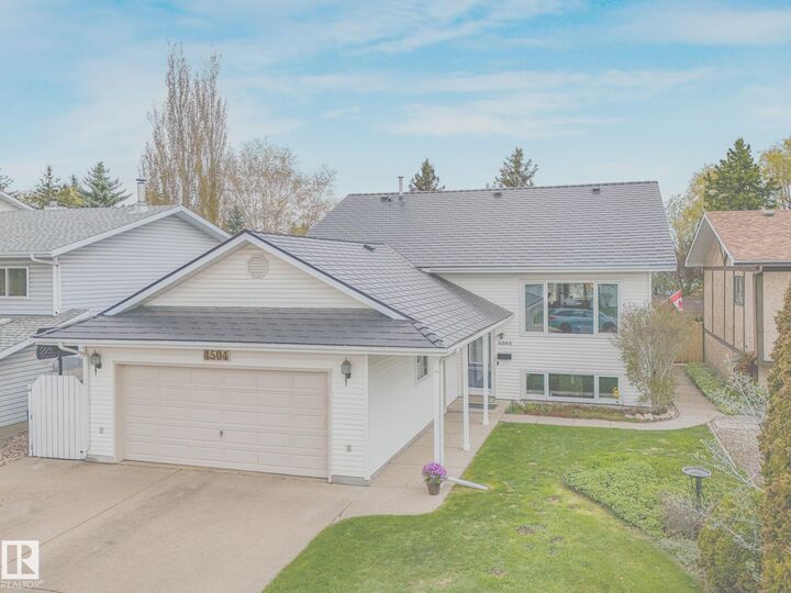 Property Photo:  4504 29 Avenue NW  AB T6L 4S4 