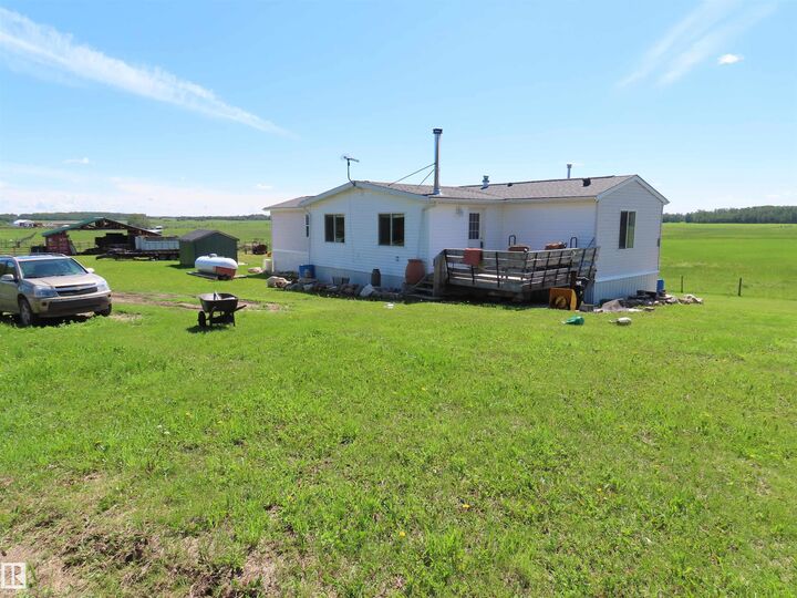 2013 Twp Road 563 — photo 1