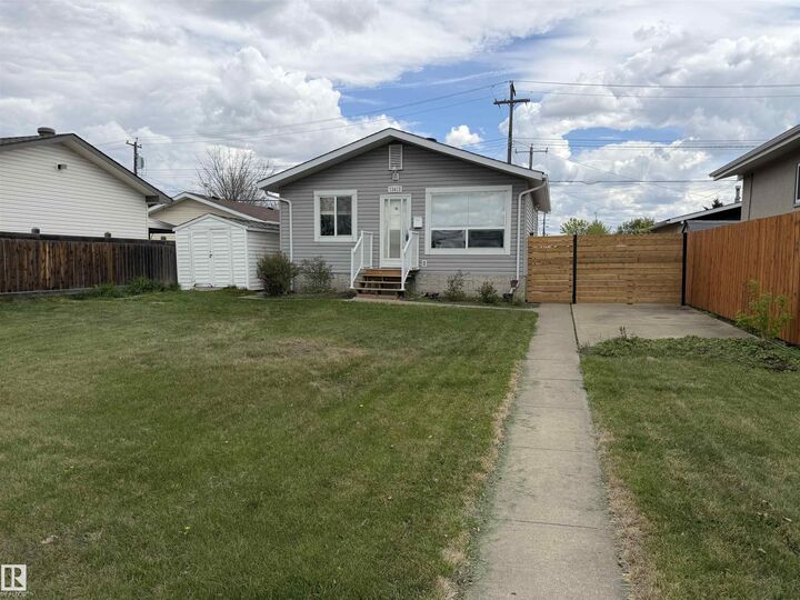 Property Photo:  13413 59 Street NW  AB T5A 0S1 