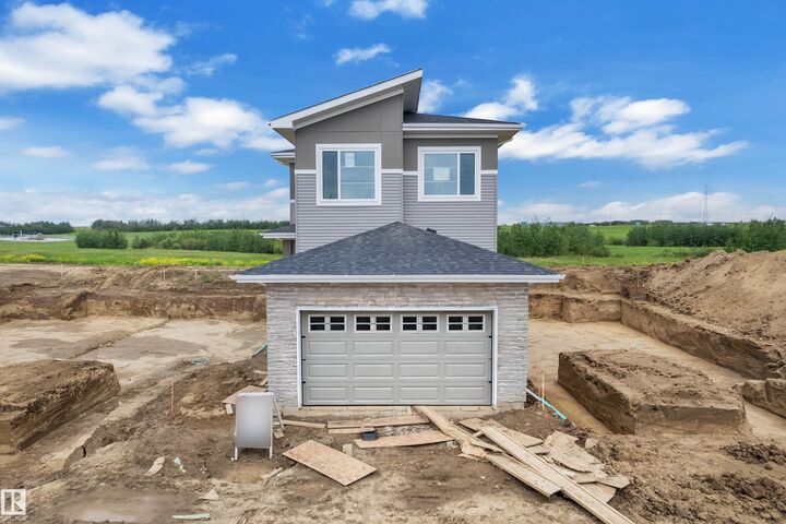 1129 Starling Drive NW — photo 1