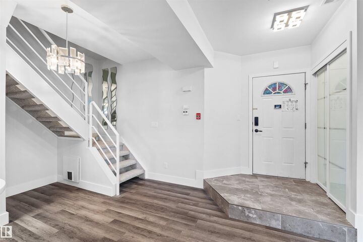 Property Photo:  10939 82 Avenue NW 205  AB T6G 0S7 