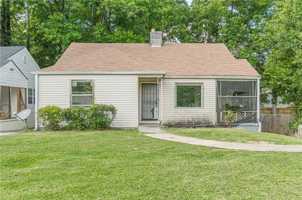 Property Photo: 1797 Beecher Street SW GA 30310