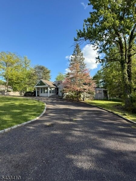 Property Photo:  181 W Hobart Gap Rd  NJ 07039 