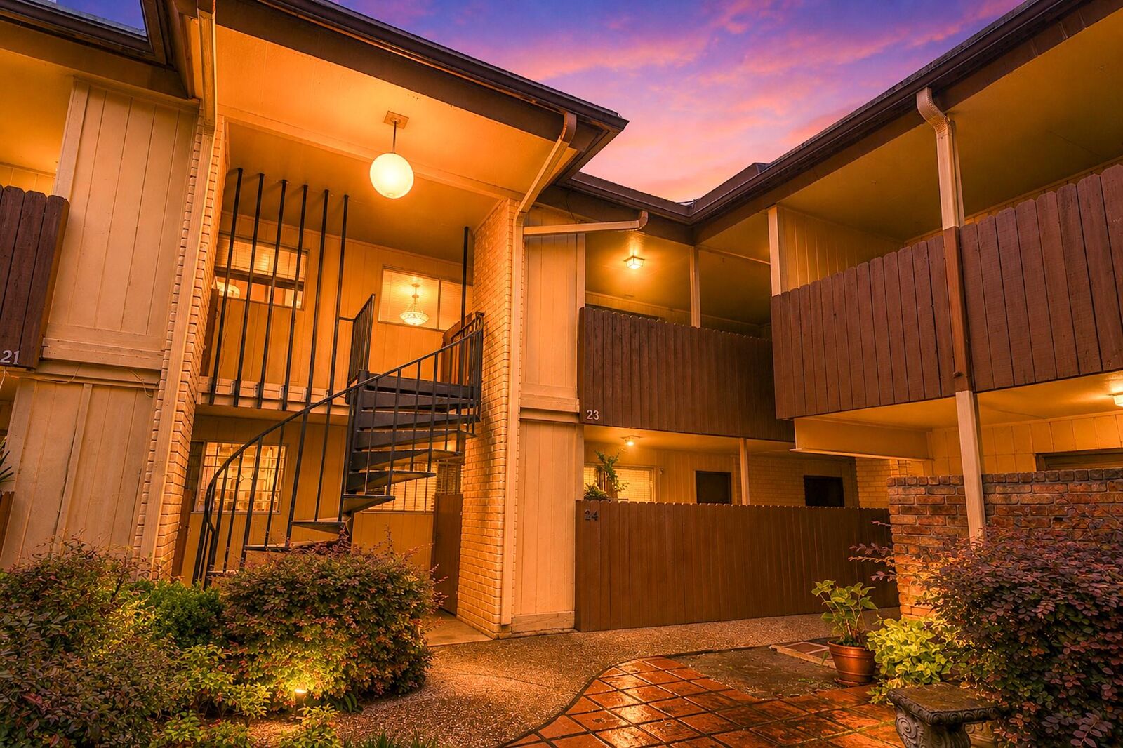 Property Photo:  7714 Renwick Drive 23  TX 77081 
