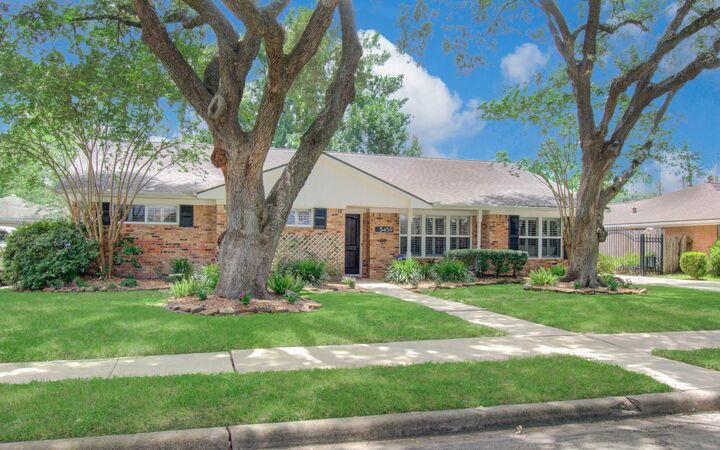 Property Photo: 5459 Carew Street TX 77096