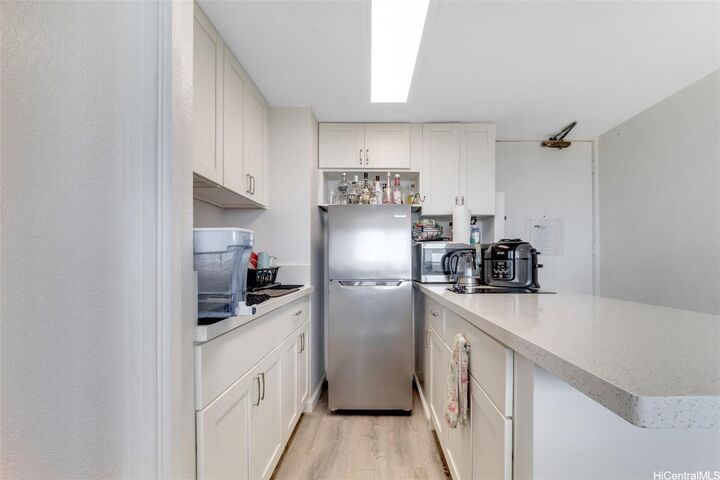 Property Photo: 445 Seaside Avenue 3820 HI 96815