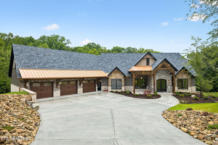 Property Photo: 645 Douglas Ridge Drive TN 37725