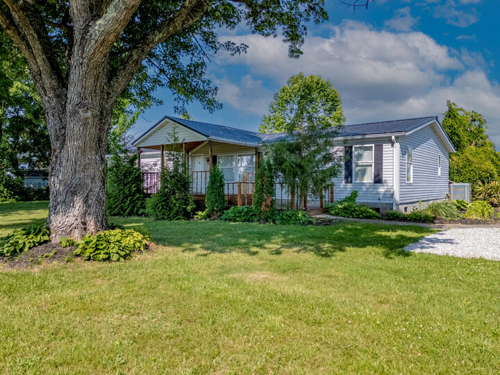 Property Photo:  1014 Peasticks Road  KY 40360 