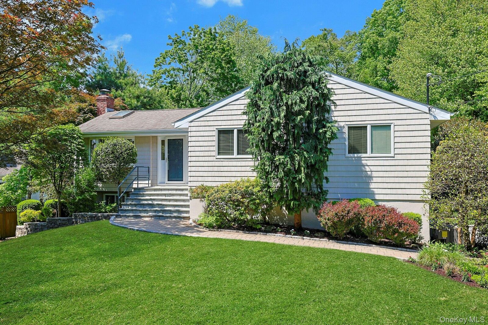 Property Photo:  20 Robbins Road  NY 10570 