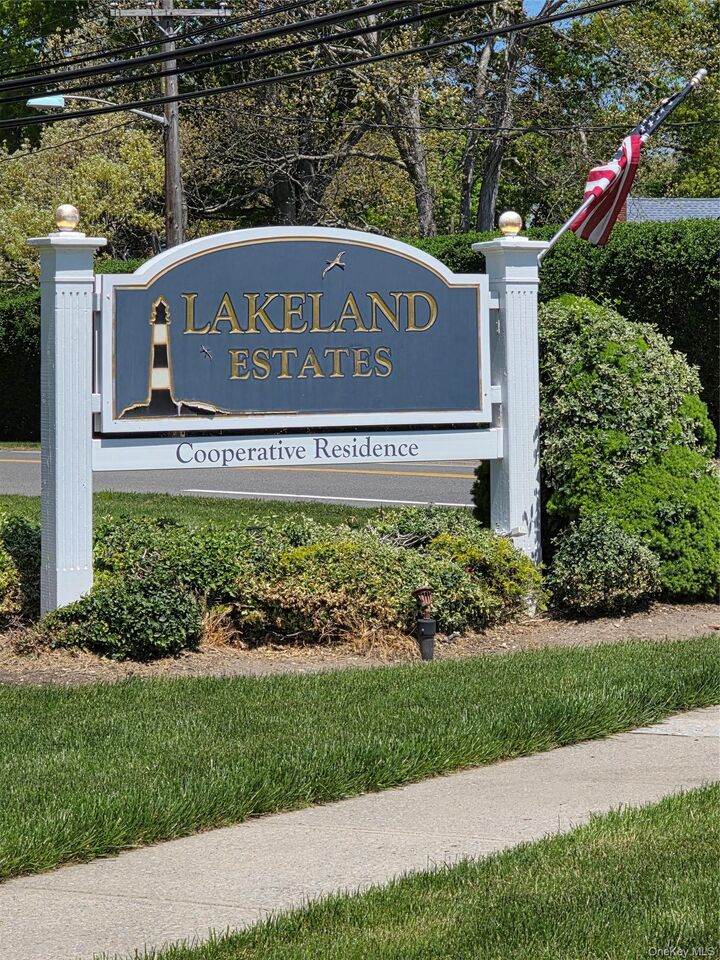 Property Photo:  328 Lakeland Avenue 1A  NY 11782 