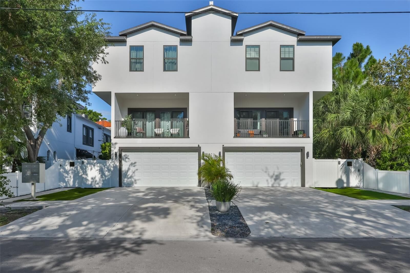 Property Photo:  405 S Westland Avenue 4  FL 33606 