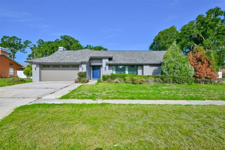 Property Photo:  2701 Herndon Street  FL 33596 