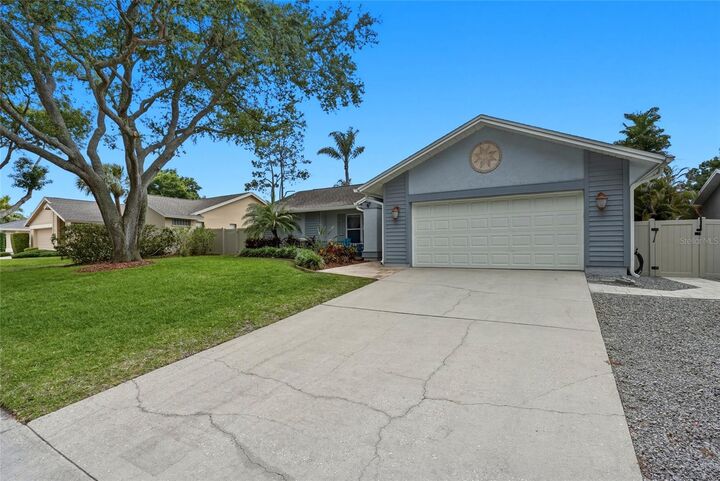 Property Photo: 5015 Bridgeport Drive FL 34695