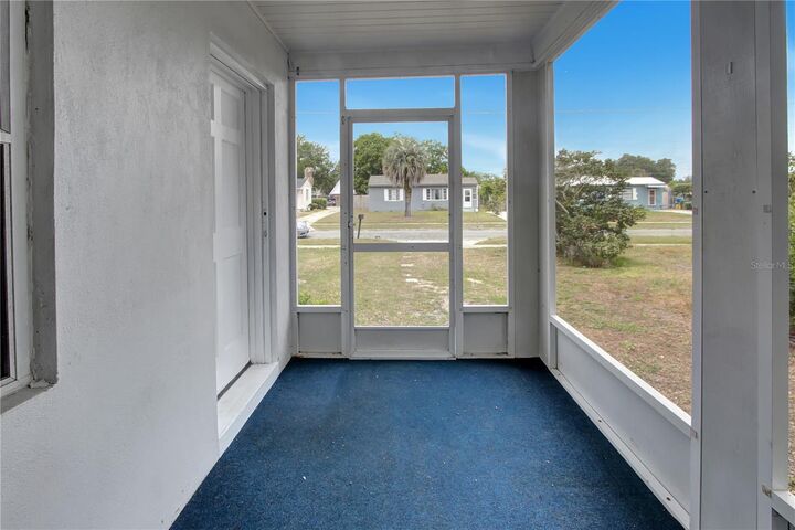Property Photo:  1308 Mariva Avenue  FL 34748 