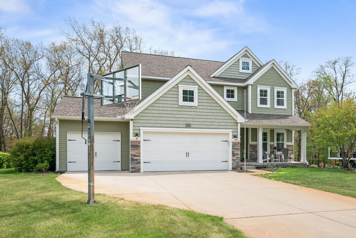Property Photo:  9384 Trafalgar Drive SE  MI 49302 