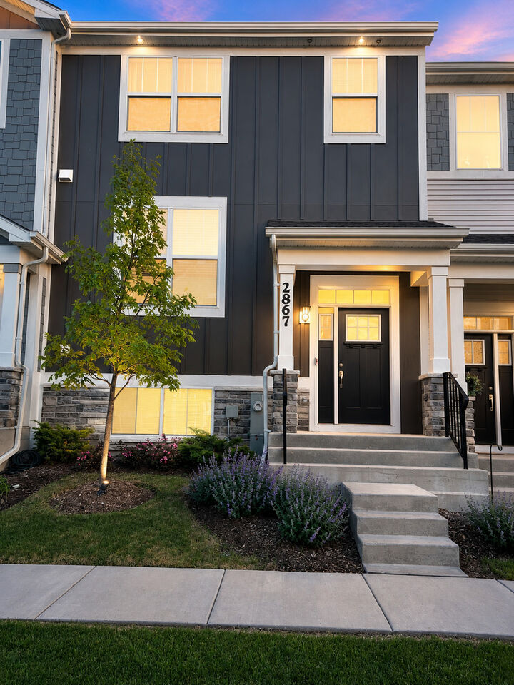 Property Photo: 2867 Kessler Drive IL 60060