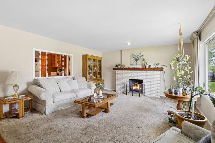 Property Photo:  2N160 Fairfield Avenue  IL 60148 