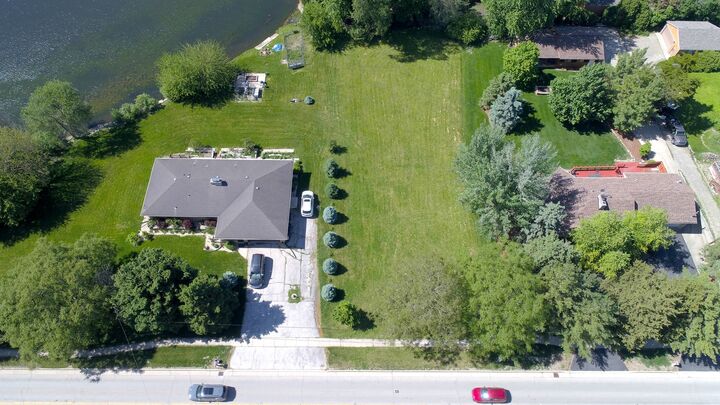 Property Photo:  730 Plainfield Road  IL 60516 