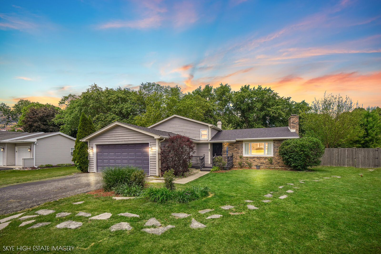Property Photo: 28W516 Leverenz Road IL 60564
