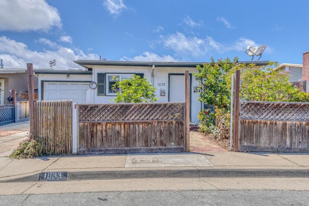 Property Photo:  1833 Waring Street  CA 93955 