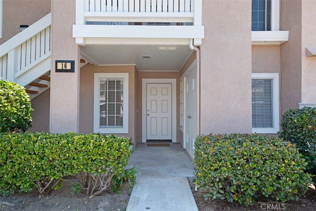 Property Photo: 16 Greenfield CA 92614