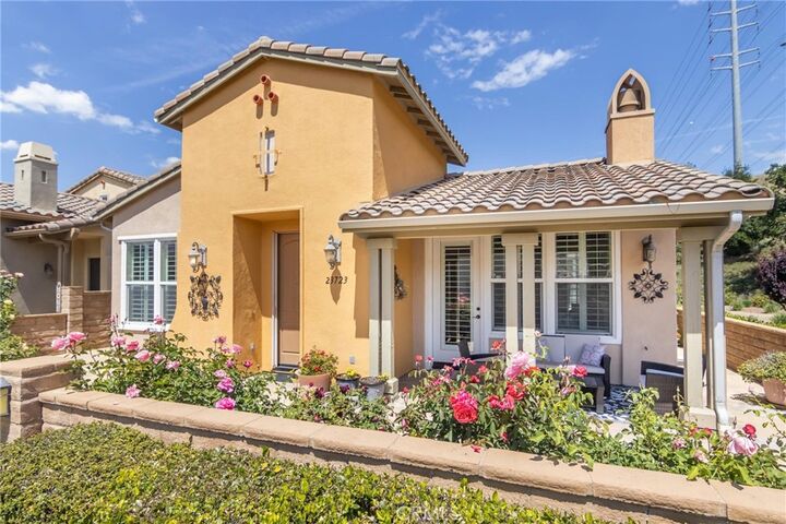 Property Photo:  23723 Maple Leaf Court  CA 91354 
