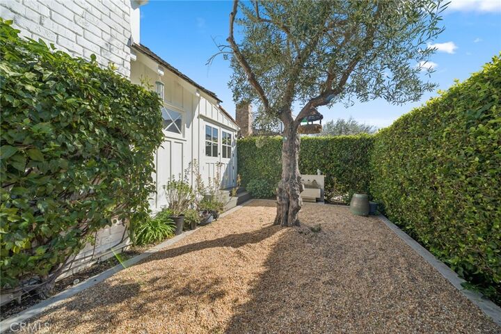 Property Photo: 420 Acacia CA 92625