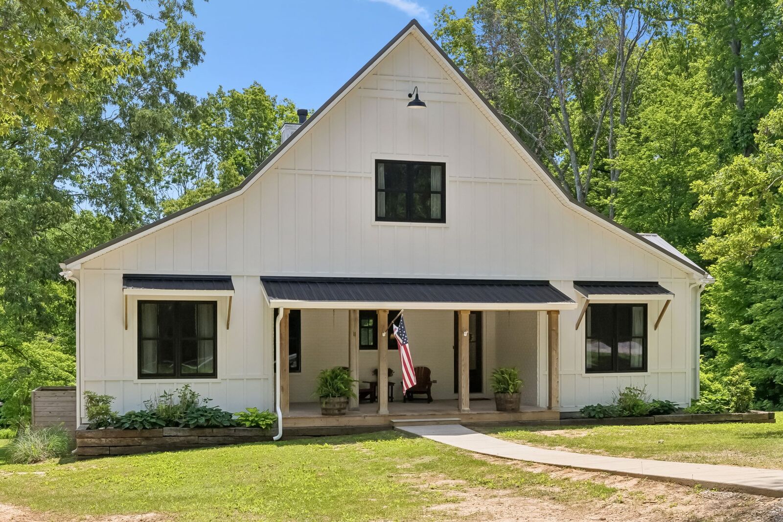 Property Photo:  7111 Dogwood Ln  TN 37049 