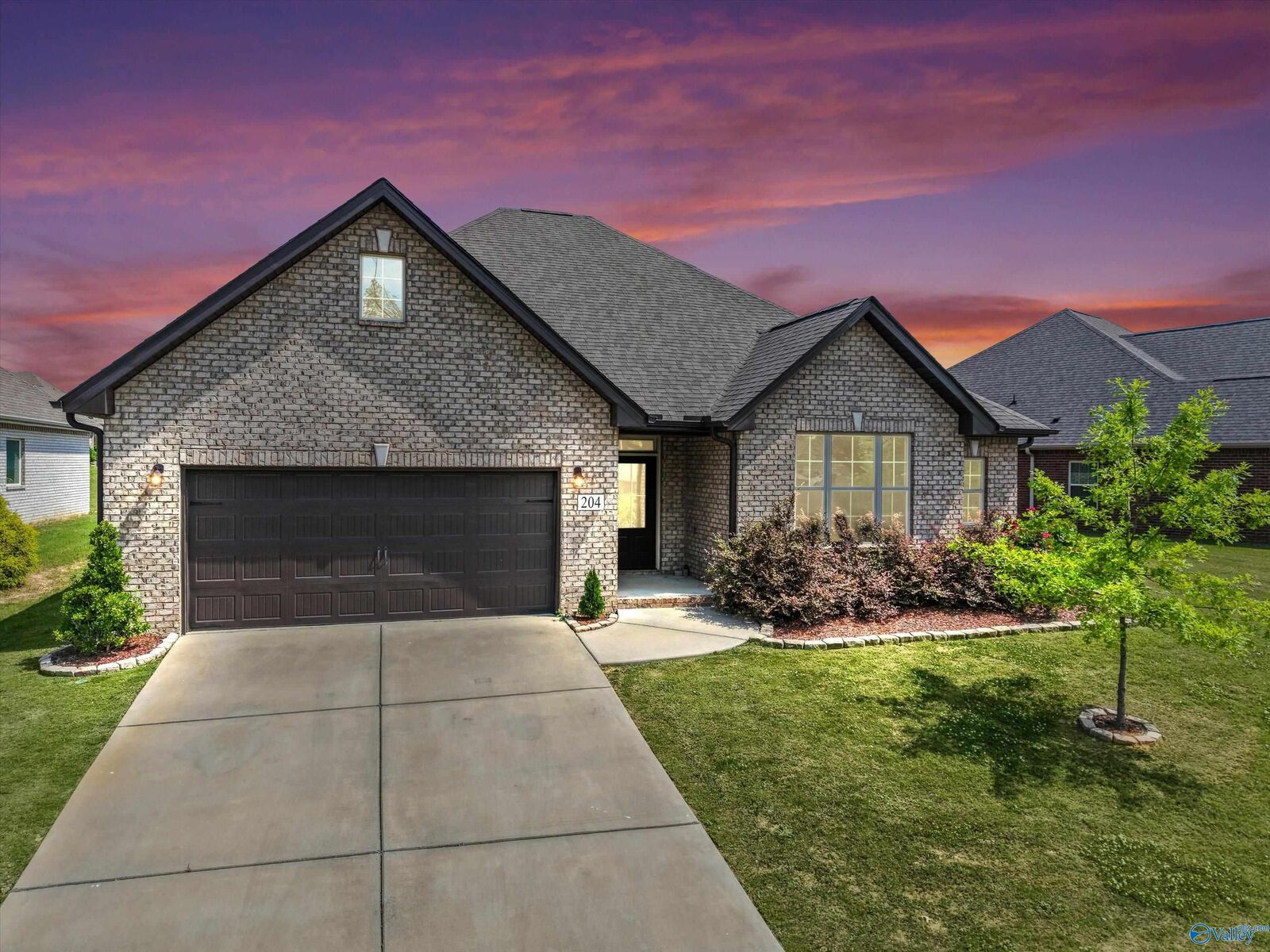 Property Photo: 204 Dustin Lane NW AL 35757