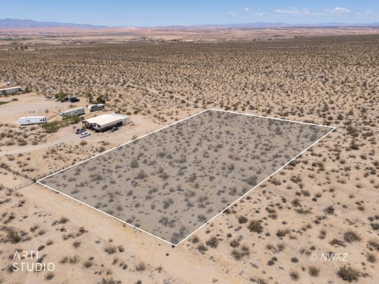 Property Photo:  1 E Red Horizon Rd  AZ 86432 