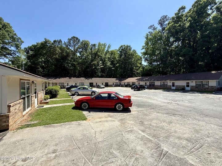 Property Photo:  