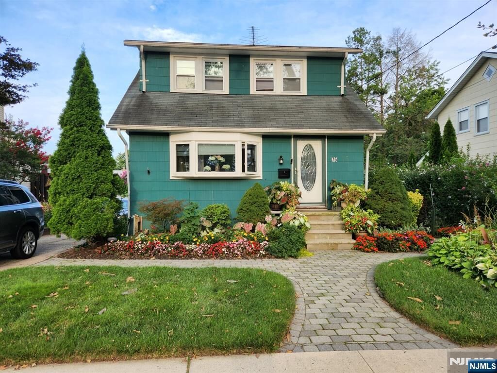 Property Photo:  75 Franklin Avenue  NJ 07621 