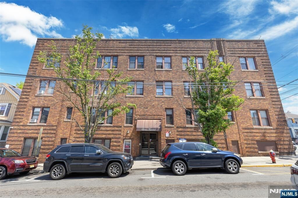Property Photo:  1100 83rd Street C1  NJ 07047 