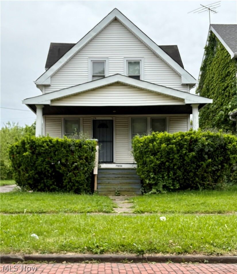 Property Photo:  19806 Shawnee Avenue  OH 44119 