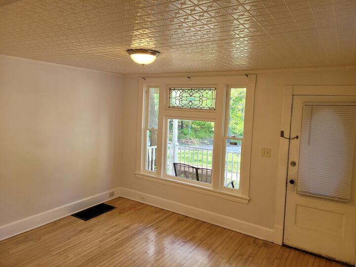 Property Photo:  1016 James Avenue  MN 55102 