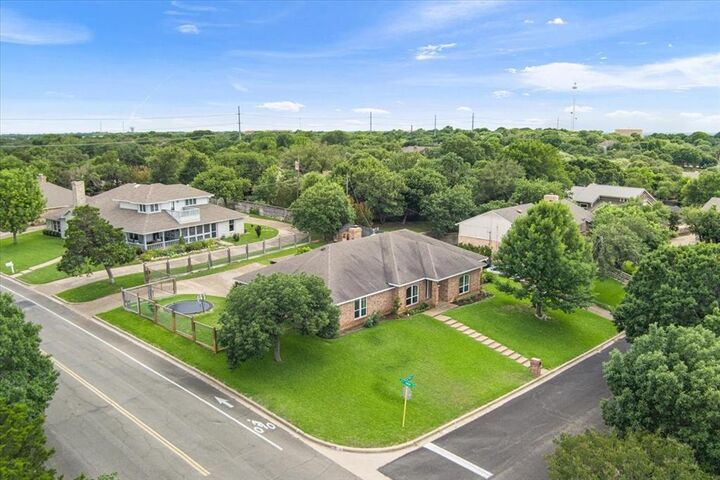 Photo de la propriété:  10025 Forest View Drive  TX 76712 
