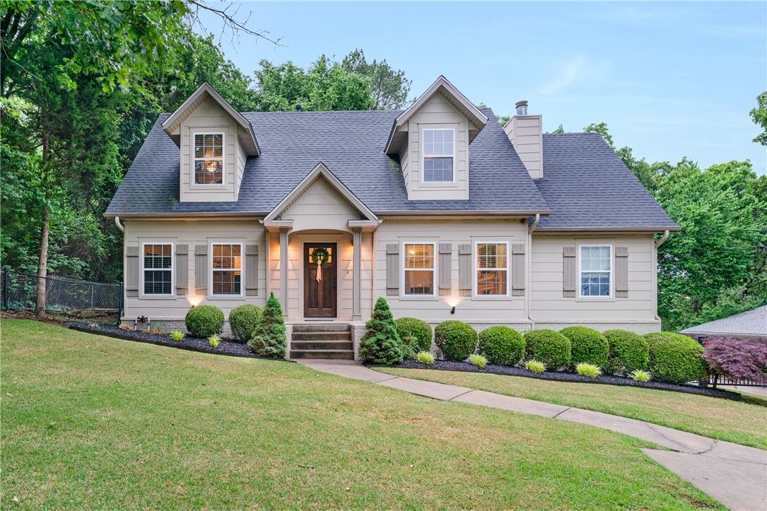 Property Photo:  533 W North Street  AR 72701 