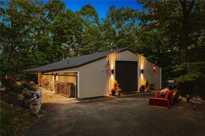 Property Photo: 8880 Pageant Drive AR 72756