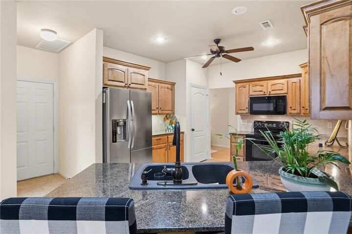 Property Photo:  1 Lillian Lane  AR 72715 