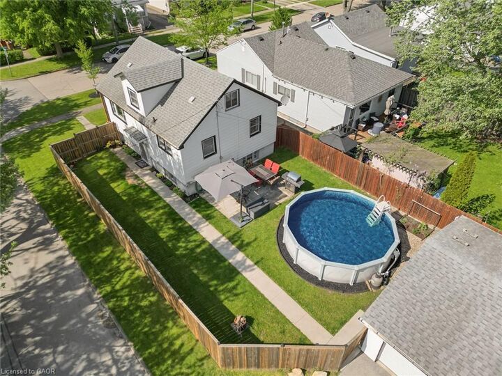 Property Photo: 21 Hilda Street ON L2S 1Z7