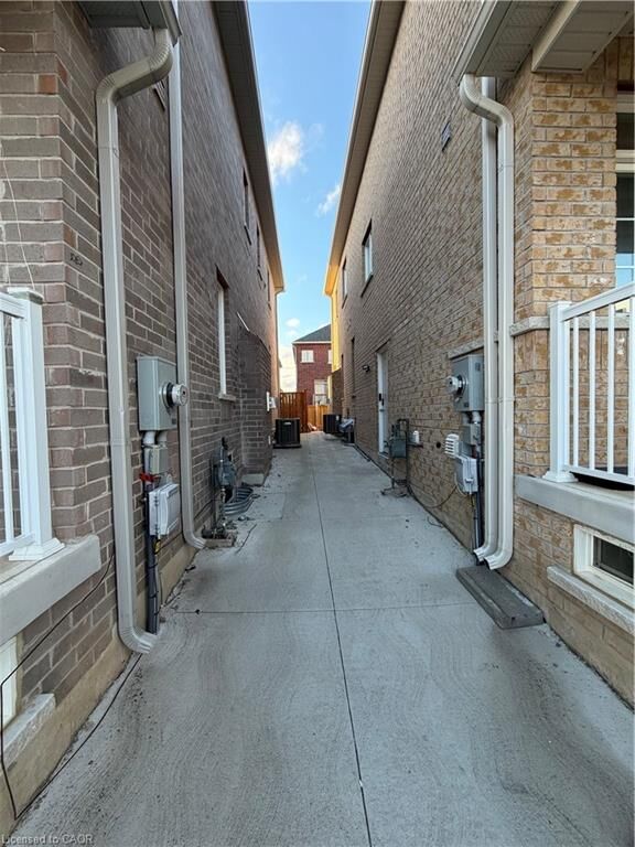 Property Photo: 89 Kenesky Drive Bsmt ON L8B 1Y4
