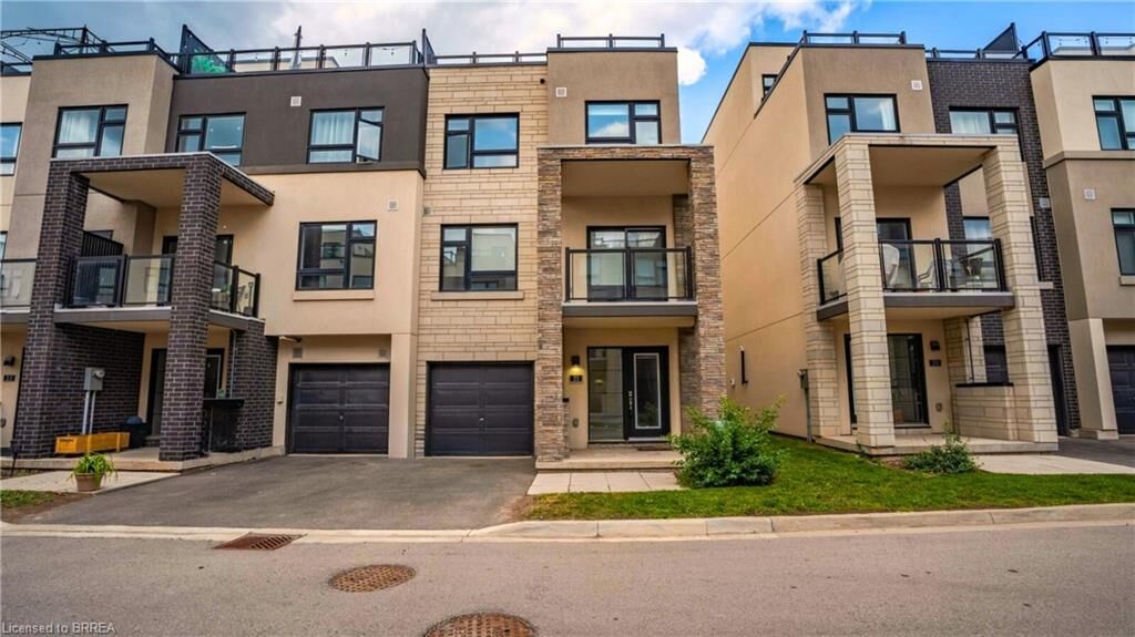 Property Photo: 1121 Cooke Boulevard 21 ON L7T 0C3