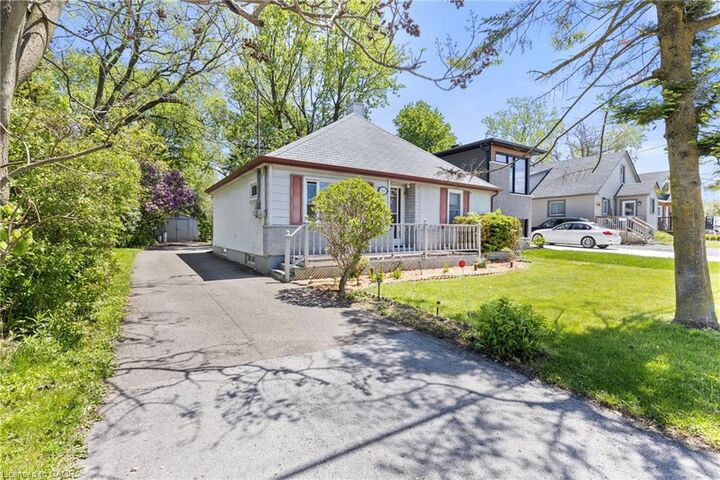 Property Photo: 318 Aqueduct Street ON L3C 1E1