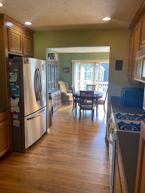 Property Photo:  1 Jefferson Court 1  MA 01569 